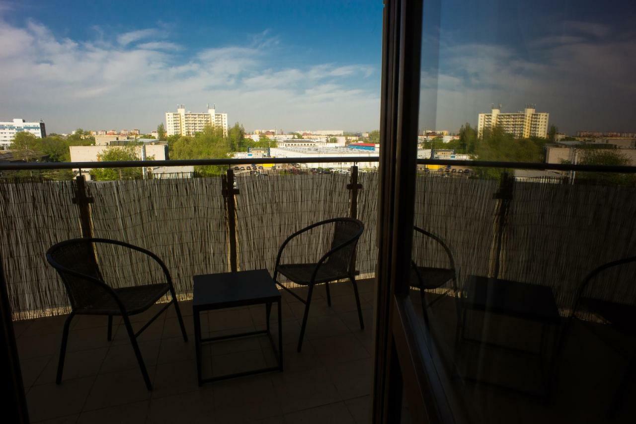 Atrium Apartment Z Garazem Thorn Exterior foto